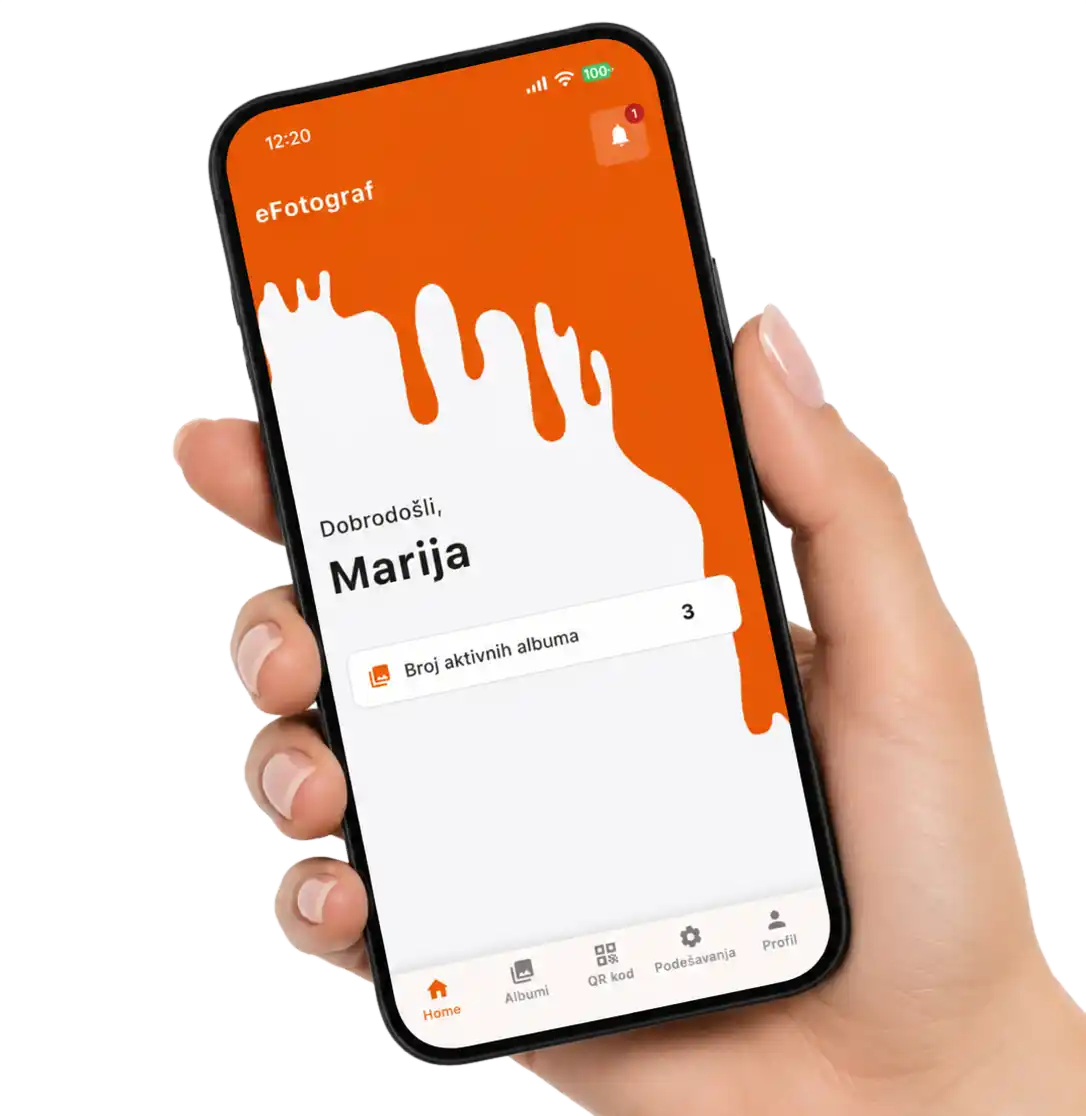 eFotograf mobilna aplikacija u ruci